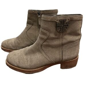 Tory Burch Eloise Flat Ankle Bootie. Size 6